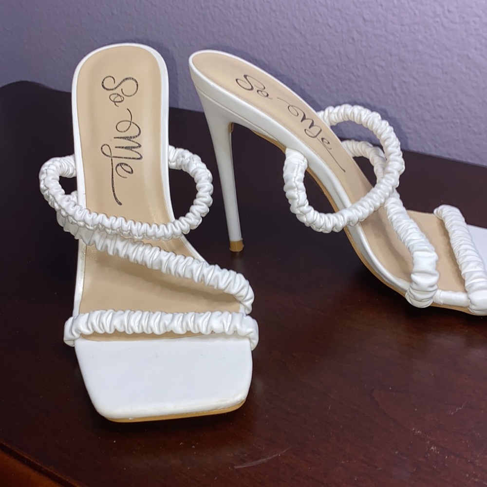 White scrunched strap, thin heels